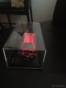 Škoda Favorit 1:43+ nosič kol a kolo - 3