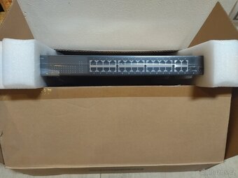 Prodám nepoužitý switch Edge-CoreES3528M-POE - 3