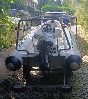RIB člun 4,3m / 4-taktní motor 40HP / přívěs - 3