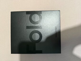 Prodám použitý SAMSUNG Galaxy Z Fold4 5G 12+256GB černá - 3