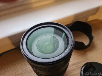 Sony FE 24-105 mm f/4 OSS objektiv v super stavu - 3