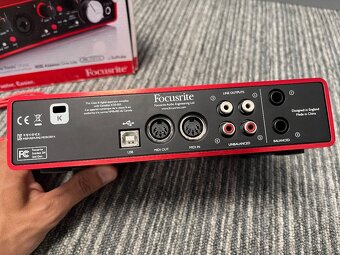 Focusrite Scarlett 2i4 2nd Gen - 3