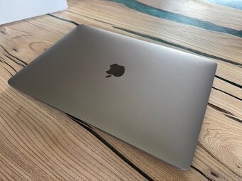 Apple MacBook Air 13,3" (2020) zakoupen v CZ - 3