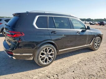 BMW X7 xDrive40i 2025 - 3.0L benzínový motor, automat - 3