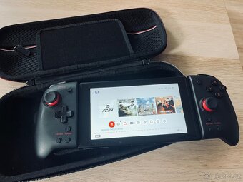 Nintendo Switch V2 - 3