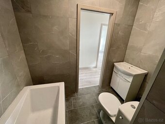 Pronájem krásného bytu 1+1 v Aši - 3
