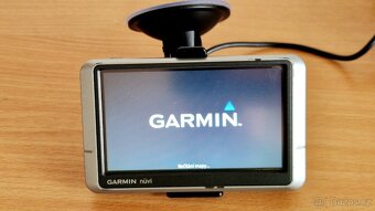 GPS navigace Garmin s příslušenstvím - 3
