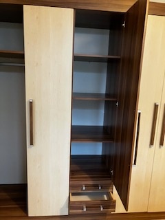 ZDARMA nábytek skřín, manž.postel a další - 3