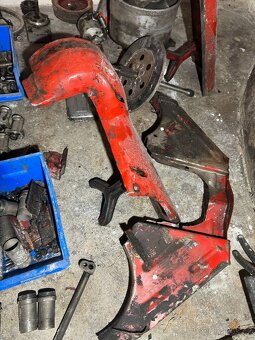 TATRA 603 náhradní díly - 3