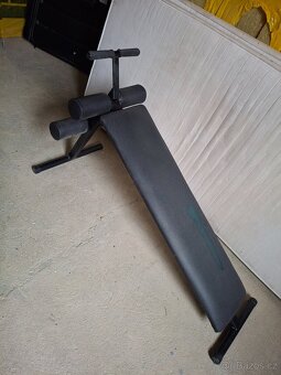 Šikmá posilovací lavice - 3