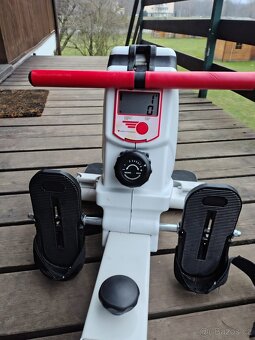 Veslovací trenažér VIVO - 3