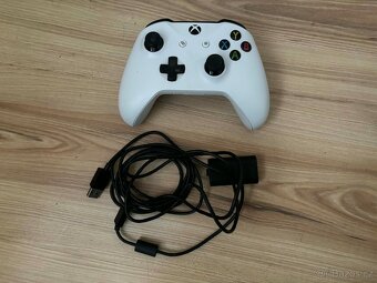 Xbox one s 500GB+ ovladač - 3