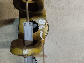 Hlavice na kardan - 3