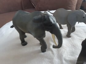47. Slon zn. SCHLEICH a neznačkové - 3