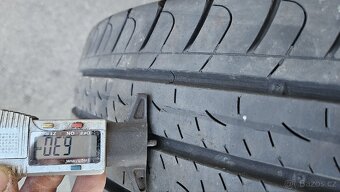 Pneu Goodyear 215/65r16 c letni - 3
