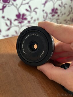 Canon EF-S 24 mm F2.8 STM - 3