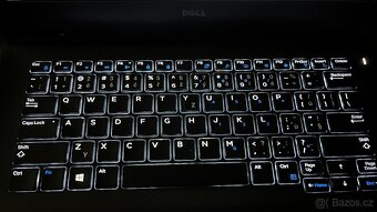 Dell Latitude E7270 i7, 16GB, 250GB SSD - 3