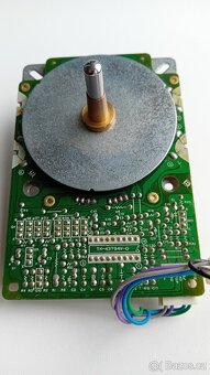 Díly magnetofonu Sony a Hitachi - 3