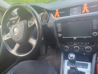 Škoda Octavia III combi - 3
