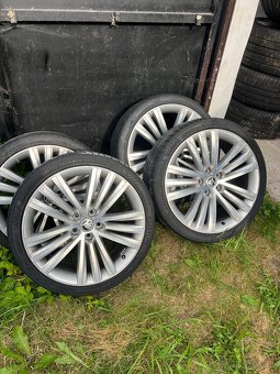 Alu Škoda TRINITY R19 5x112 - 3