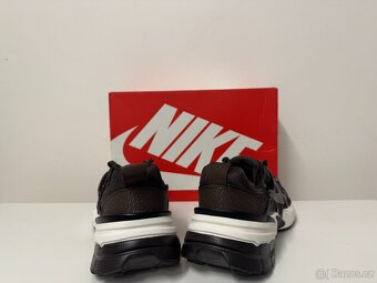 Nike V2K Run Velvet Brown vel.44,5/28,5cm - 3