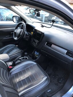Mitsubishi Outlander - 3