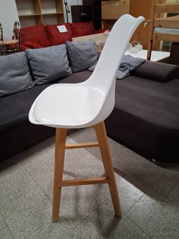 2 barové bílé židle - 3