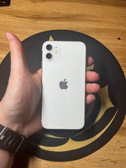 iPhone 11 Bílá - 64GB/Velmi hezký stav - 3