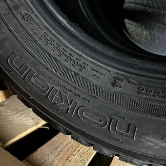 Zimní pneu 225/65 R17 106H XL Nokian 5,5-6mm - 3