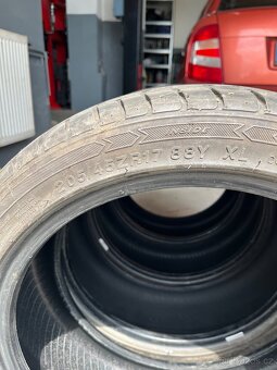 Prodám letní pneu Sailun Atrezzo 205/45 R17 - 3