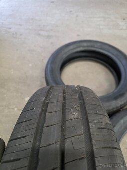 Prodám letní pneu Goodyear 175/65/17 - 3