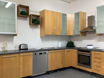 Nadčasová kuchyně GRÉTA - 3