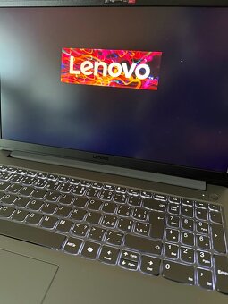🚀 NABÍZÍM: Bleskově Rychlý Herní/Studentský Notebook Lenovo - 3