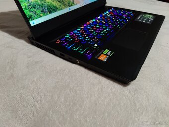 Herní notebook Msi A17 Alpha - 3
