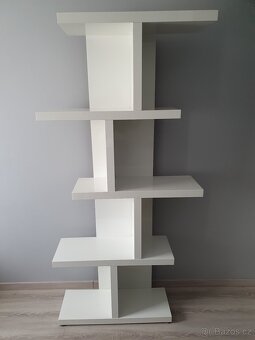 Prodám knihovnu/regal - 3