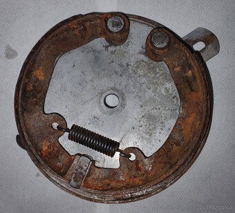 Brzdové štíty ČZ 175, 250 - 3