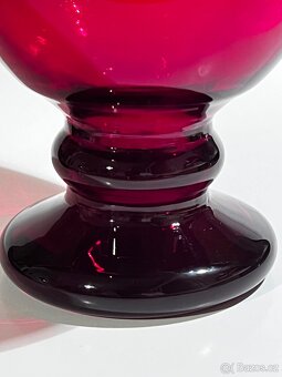 Stará rubínová váza - 3