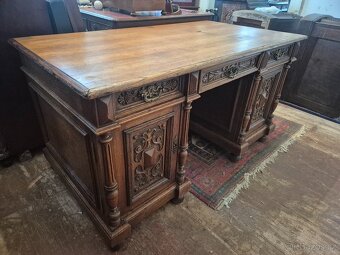 Starožitný dubový psací stůl – neorenesance do prostoru - 3