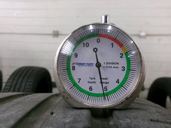 235/55 R17 CONTINENTAL (4,5-5mm) č.14906/b10 - 3