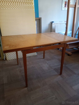 Jitona rozkládací stůl - 3