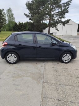PEUGEOT 208 1.0 - 3