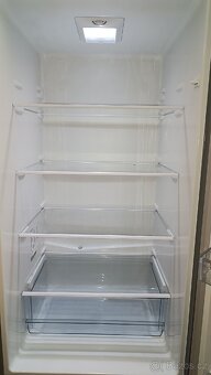 Lednice Hisense RB343D4AG2 - 3