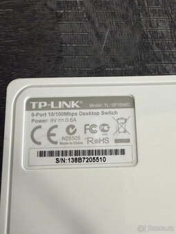 Switch TP-Link TL-SF1008D - 3