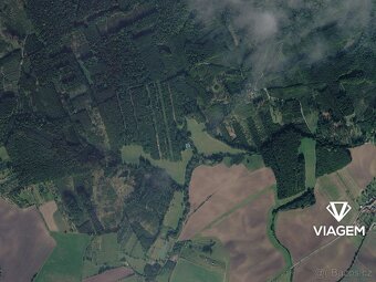 Pole 585 m² - 3