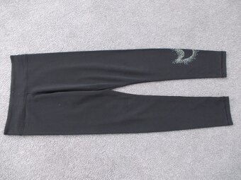 Legíny / legínky NIKE, vel. 146/152 - 3