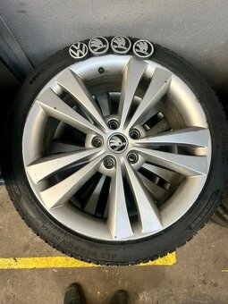 Škoda Neptune 5x112 R18 225/40 R18 - 3