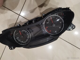 Audi A4 B8 přístrojová deska 8K0920930N - 3