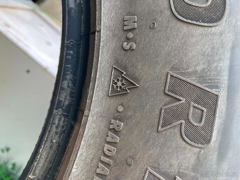 Prodám pneu 235/70R16 - 3