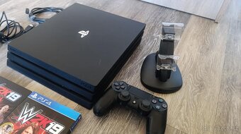 PS4 1TB PRO - 3