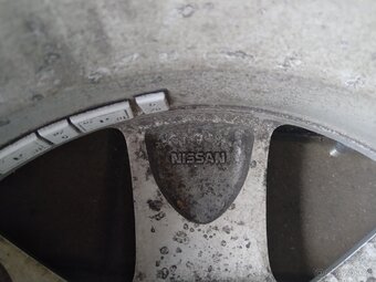 Prodám originál alu kola na Nissan Note - 3